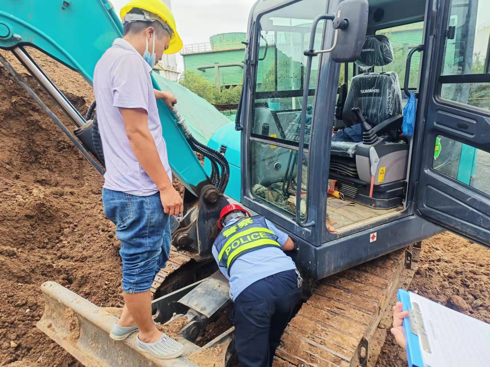 保衛(wèi)部開展非道路移動機(jī)械專項(xiàng)檢查