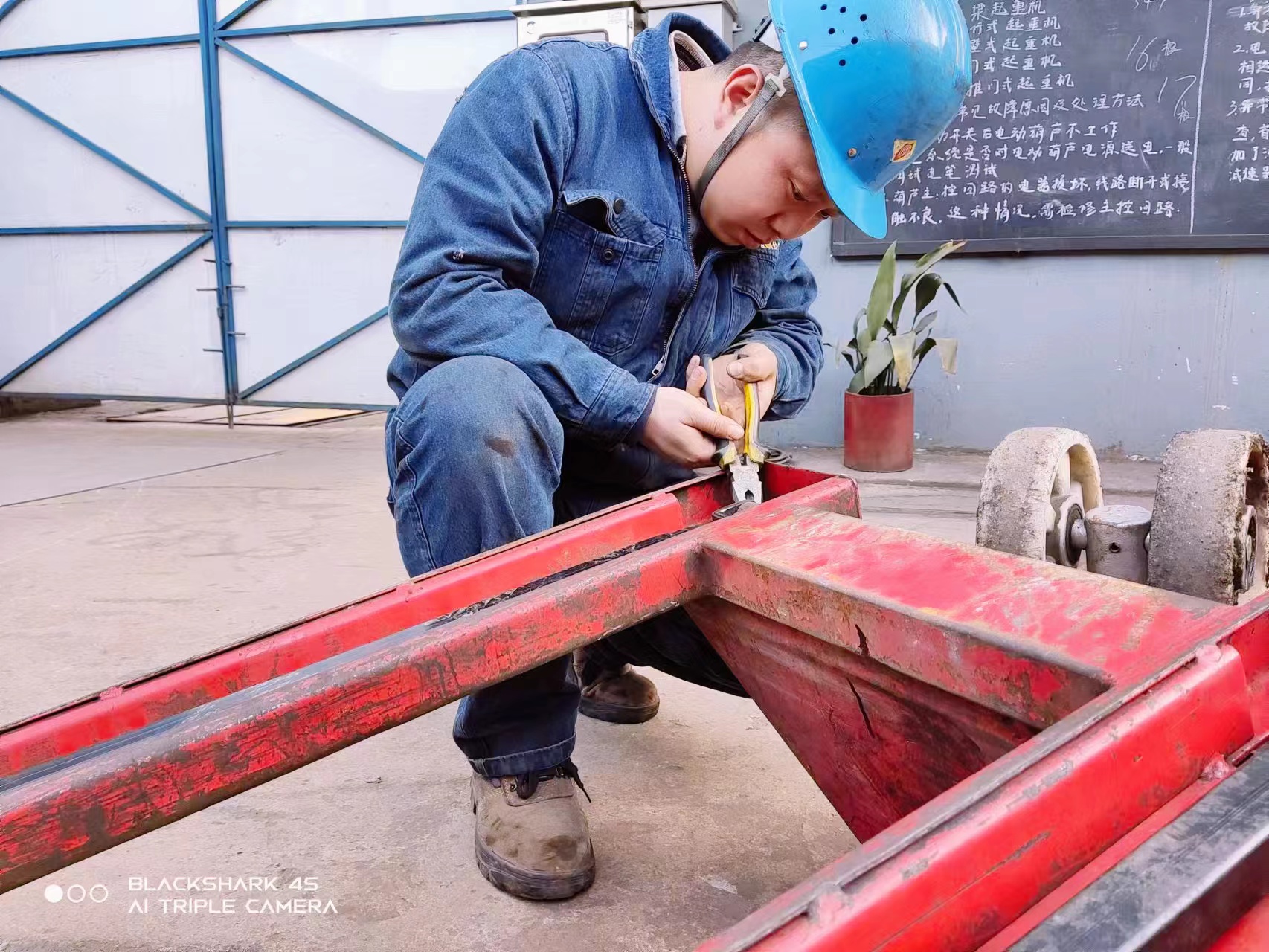 激發(fā)管理效能 讓班組建設(shè)步步“精”心