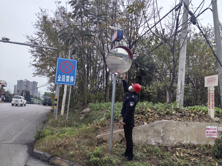 “三點并進”全力打好年末交通安全收官之戰(zhàn)